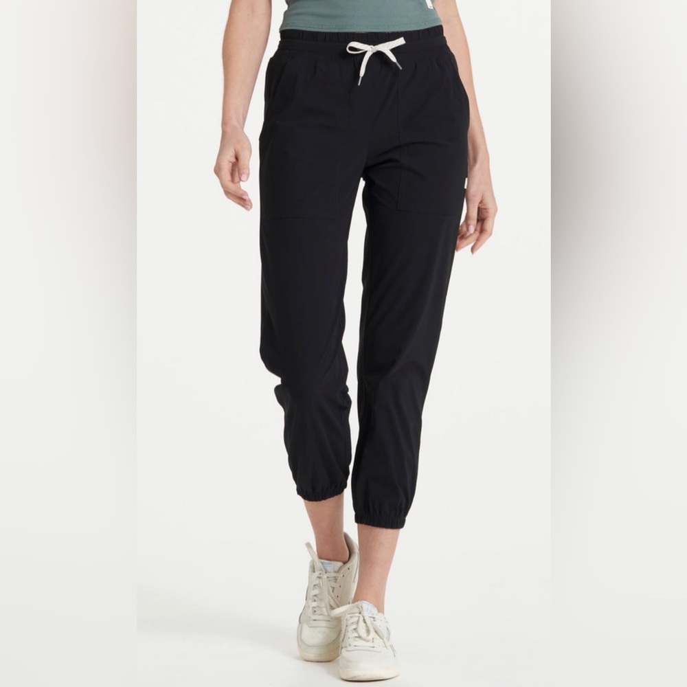 NWT Vouri Miles Jogger for Women
